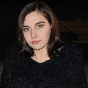 Meet your Posher, Mae